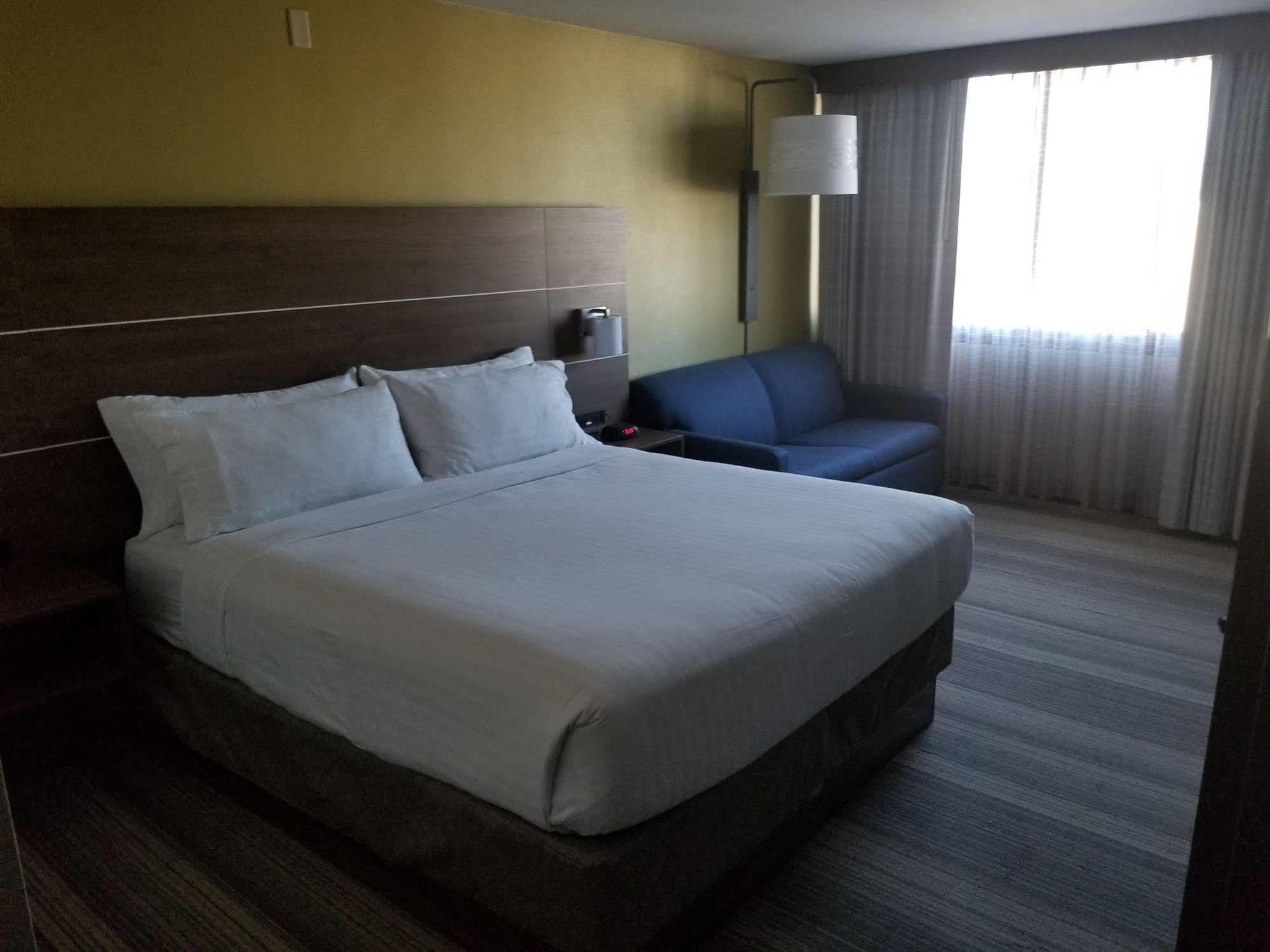 Holiday Inn Express Fullerton-Anaheim By Ihg Buitenkant foto